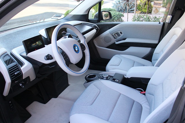 moderní auto s klimatizací